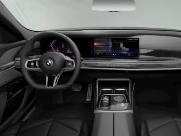 BMW 740 d xDrive M Sport SkyLounge