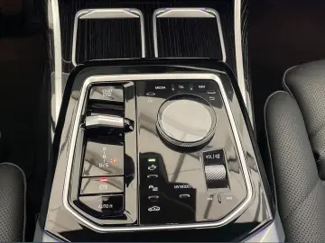 BMW 740 d A xDrive MSport IAL SkyLou ACC