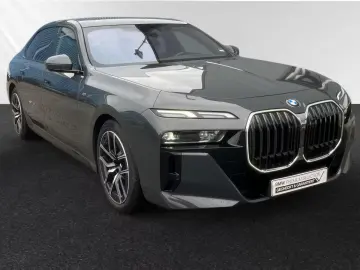 BMW 740 d xDrive M Sport SkyLounge