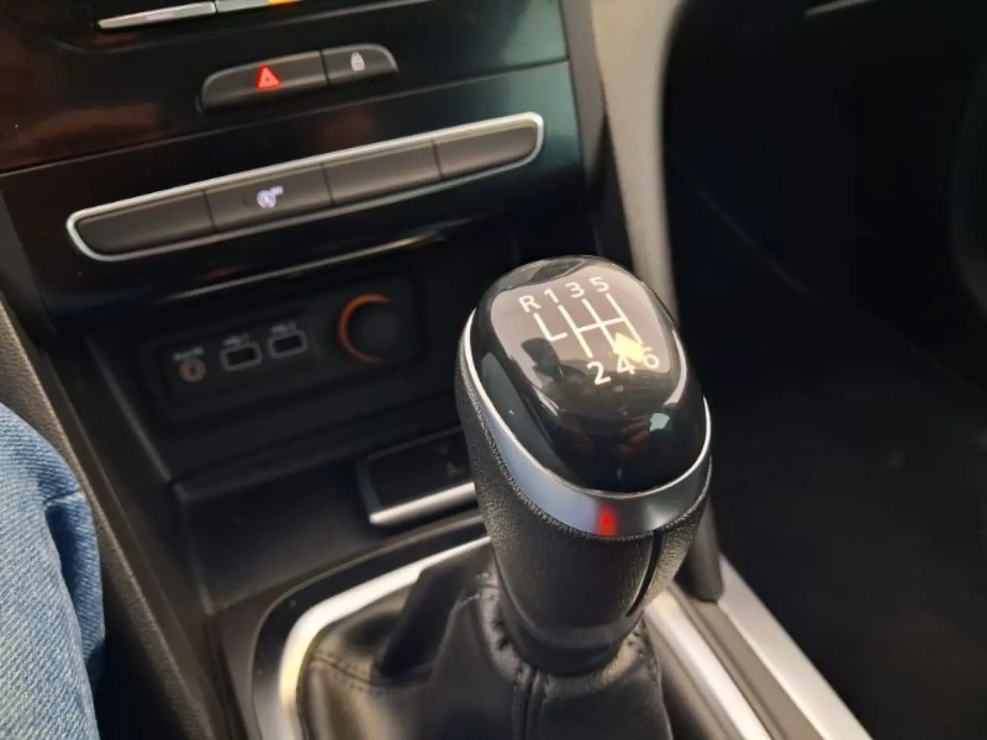 RENAULT MEGANE 1.3 TCe 140CP techno