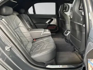 BMW 740 d xDrive M Sport Pro AHK SkyLounge