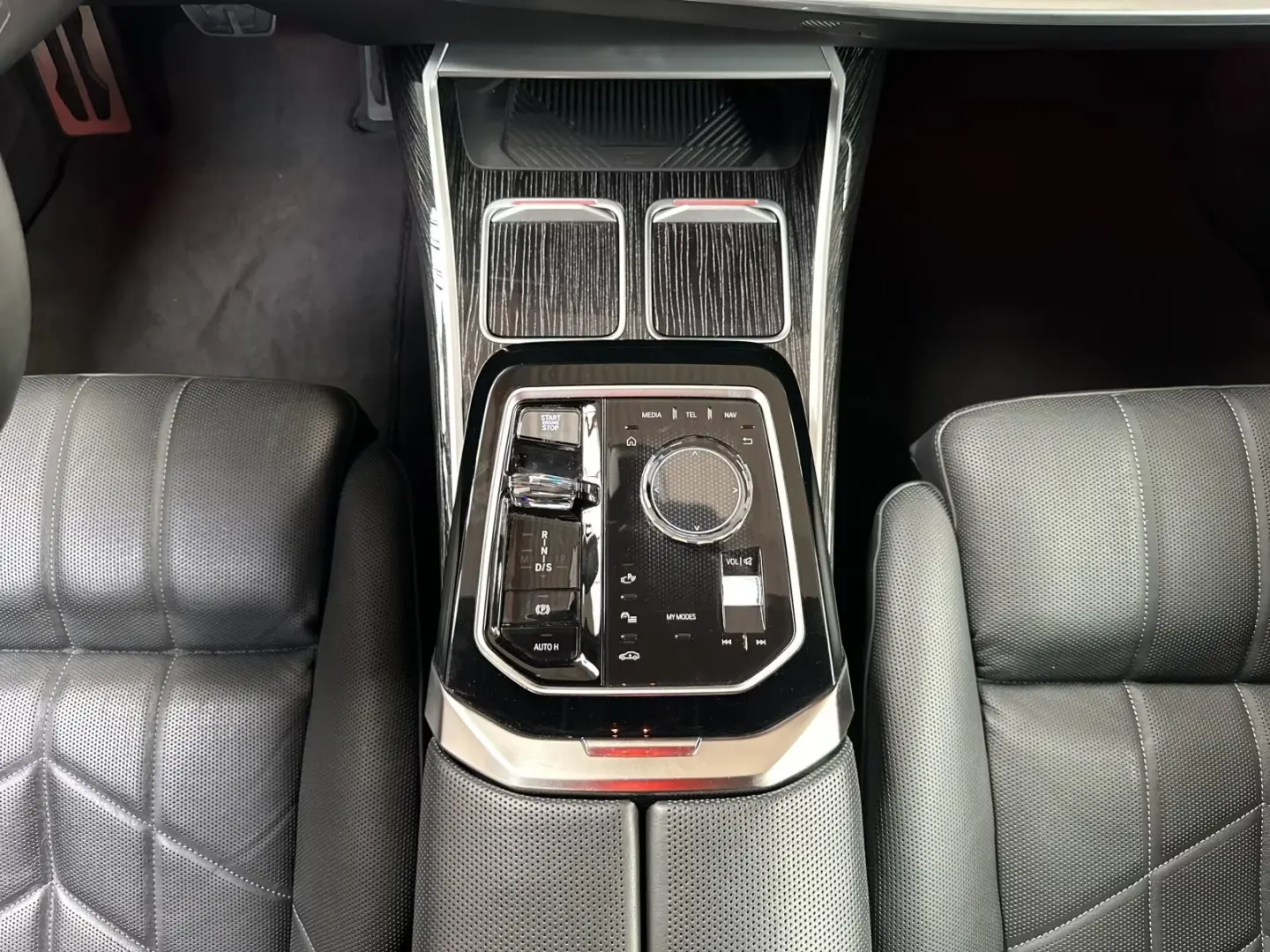 BMW 740 d xDrive M Sport Pro AHK SkyLounge