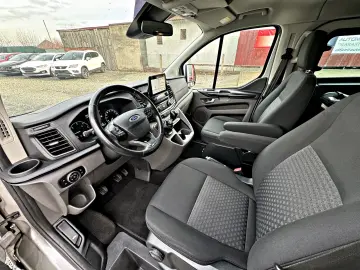 Ford Tourneo Custom 320 L2H1 VA Titanium