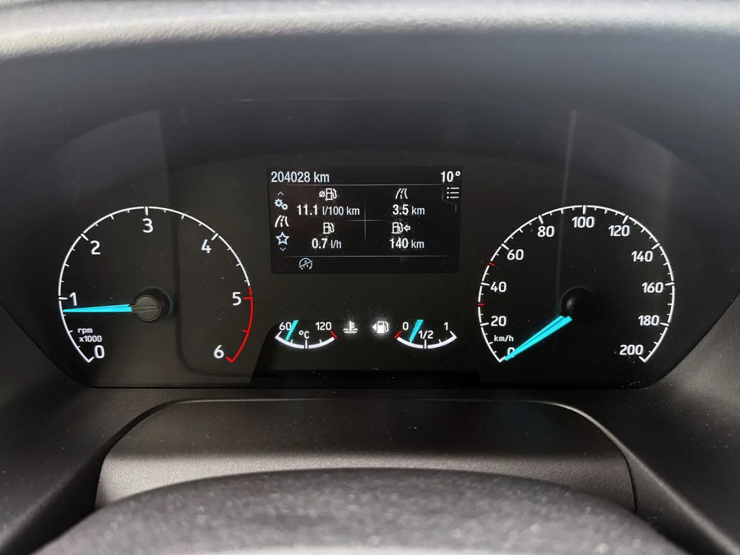 Ford Tourneo Custom 320 L2H1 VA Titanium
