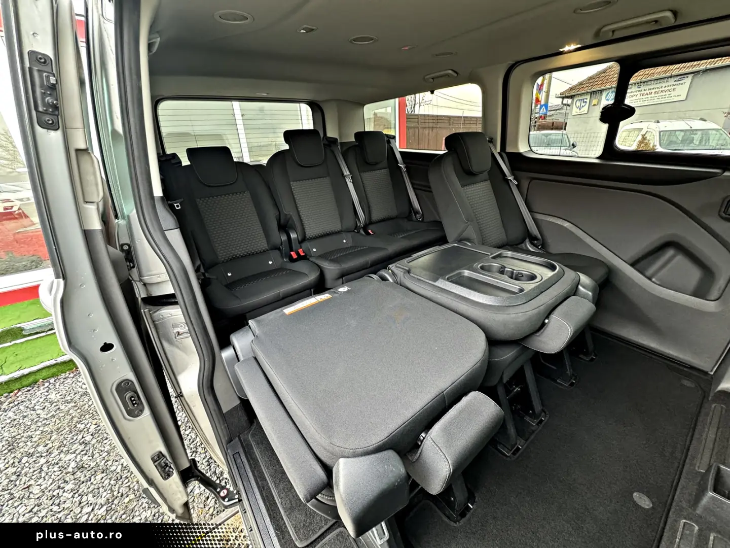Ford Tourneo Custom 320 L2H1 VA Titanium