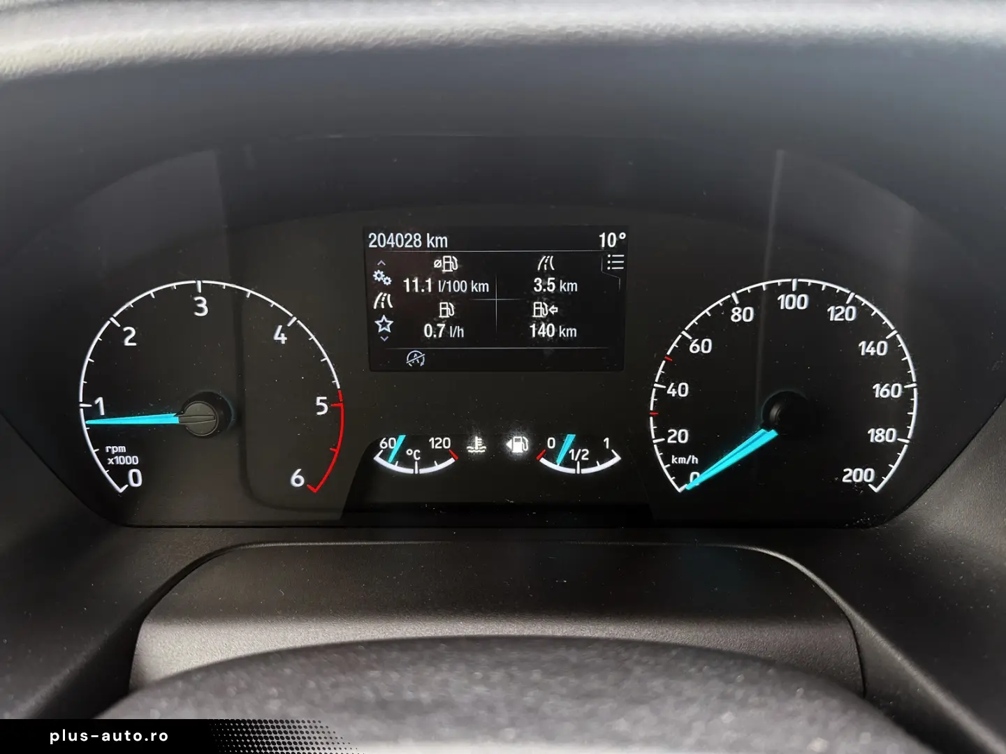 Ford Tourneo Custom 320 L2H1 VA Titanium