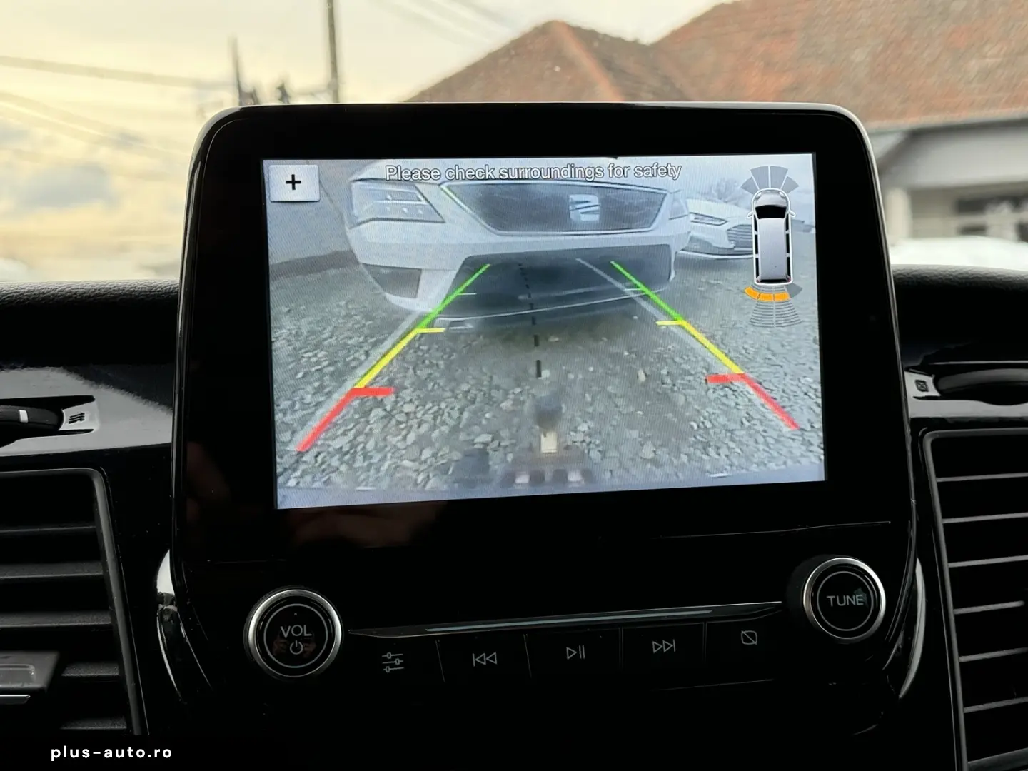 Ford Tourneo Custom 320 L2H1 VA Titanium