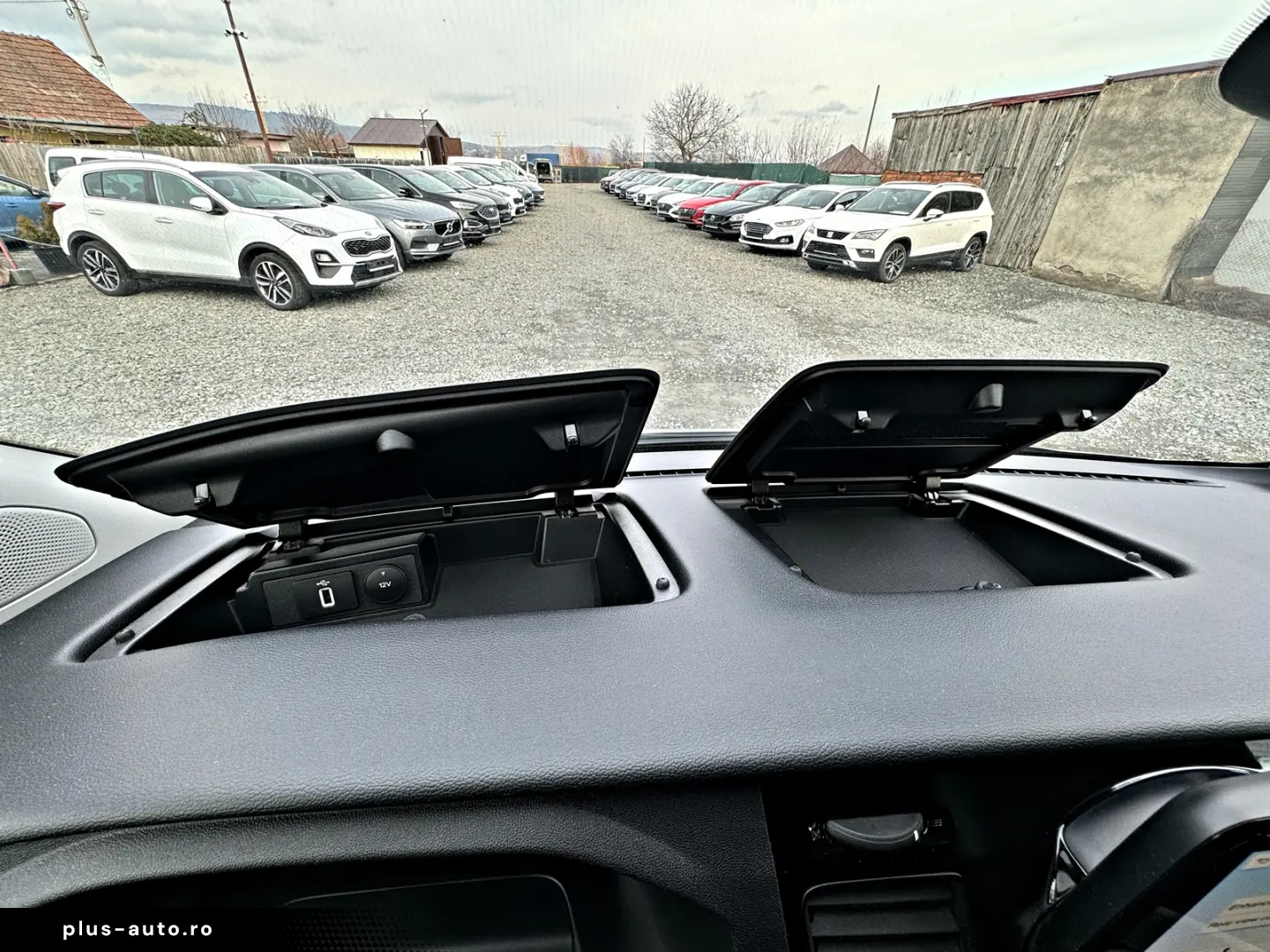 Ford Tourneo Custom 320 L2H1 VA Titanium