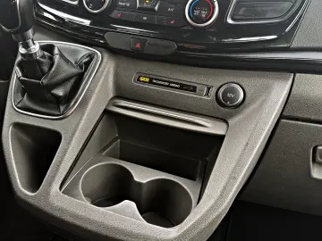 Ford Tourneo Custom 320 L2H1 VA Titanium