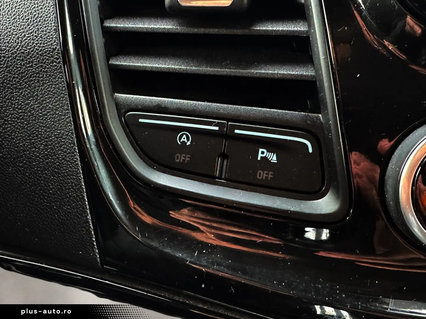 Ford Tourneo Custom 320 L2H1 VA Titanium