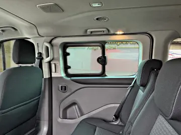 Ford Tourneo Custom 320 L2H1 VA Titanium