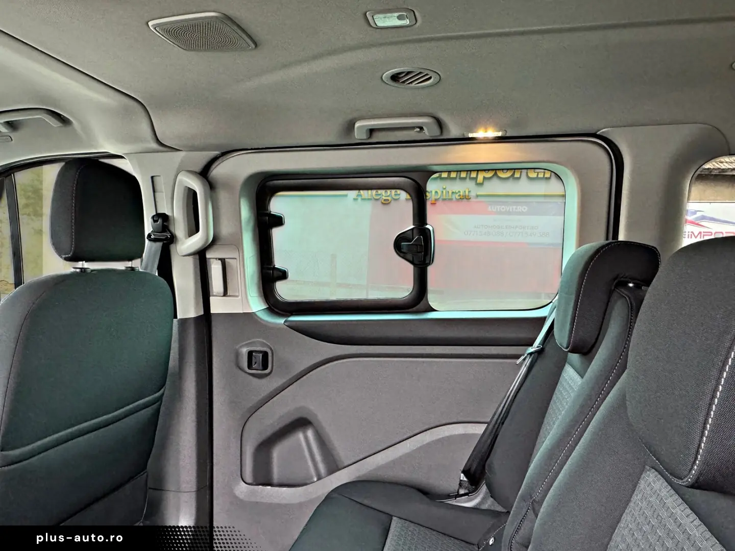 Ford Tourneo Custom 320 L2H1 VA Titanium