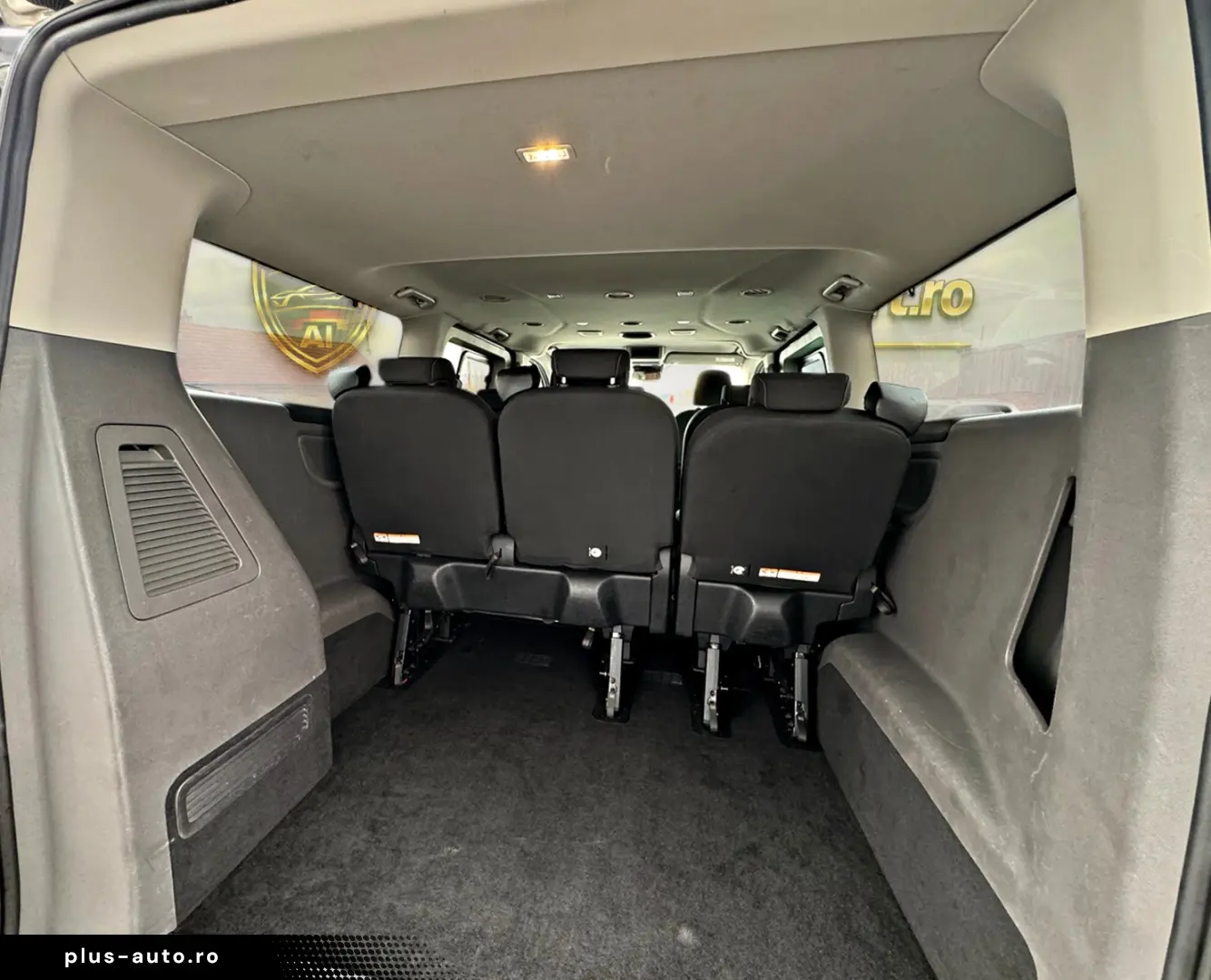 Ford Tourneo Custom 320 L2H1 VA Titanium