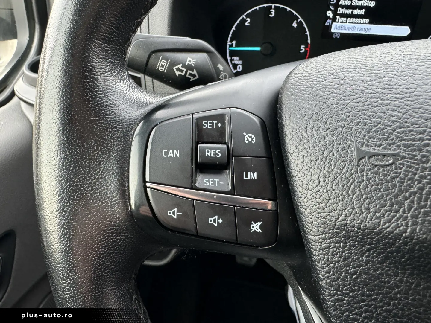 Ford Tourneo Custom 320 L2H1 VA Titanium