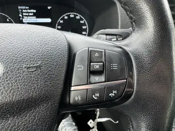 Ford Tourneo Custom 320 L2H1 VA Titanium