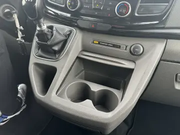 Ford Tourneo Custom 320 L2H1 VA Titanium