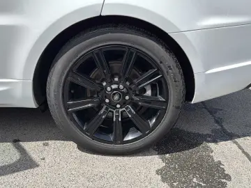 Range Rover Sport D300 HSE
