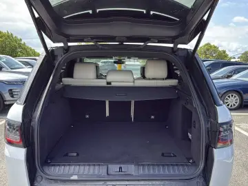 Range Rover Sport D300 HSE