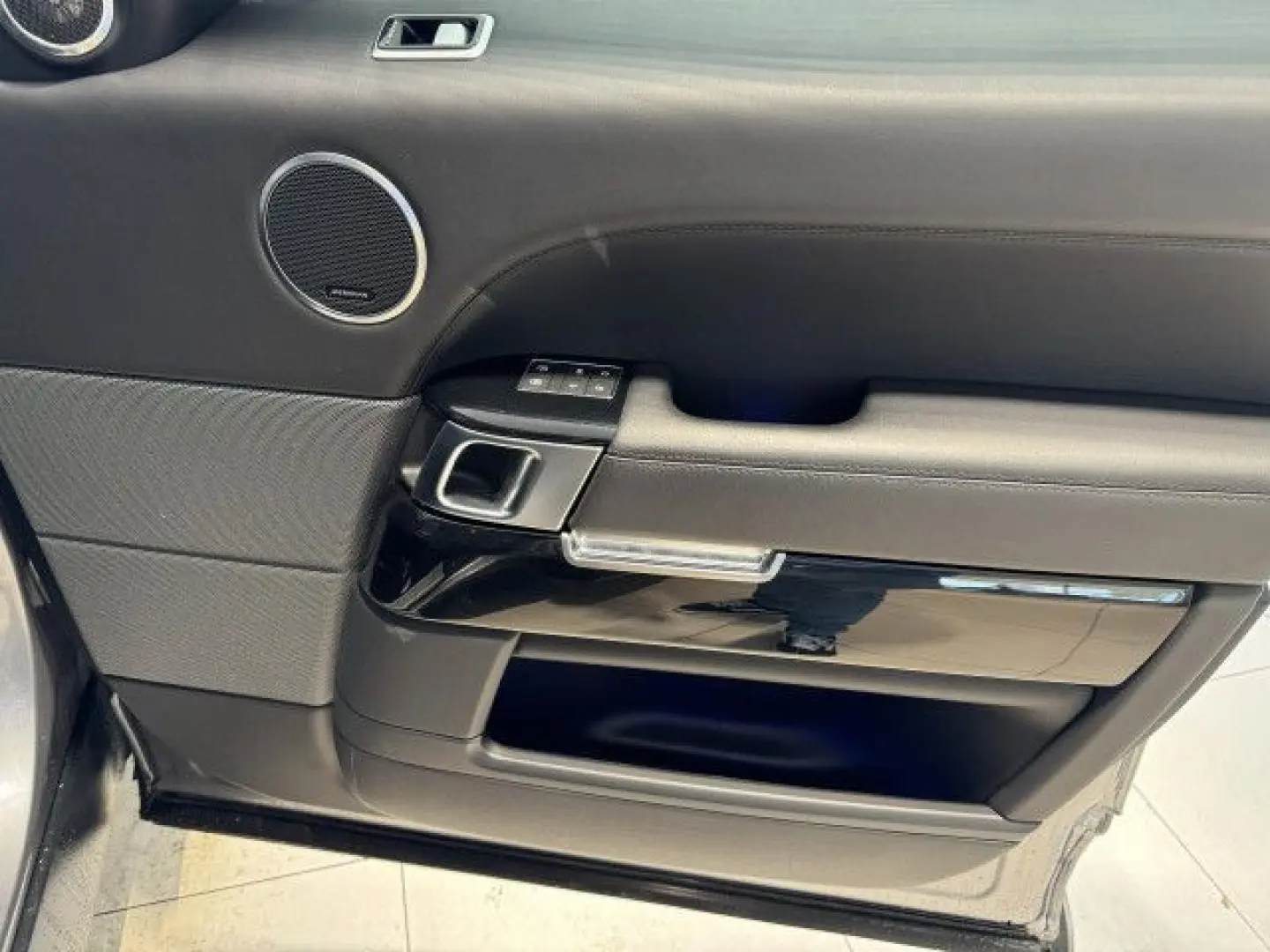 Range Rover Sport D350 Autobiography