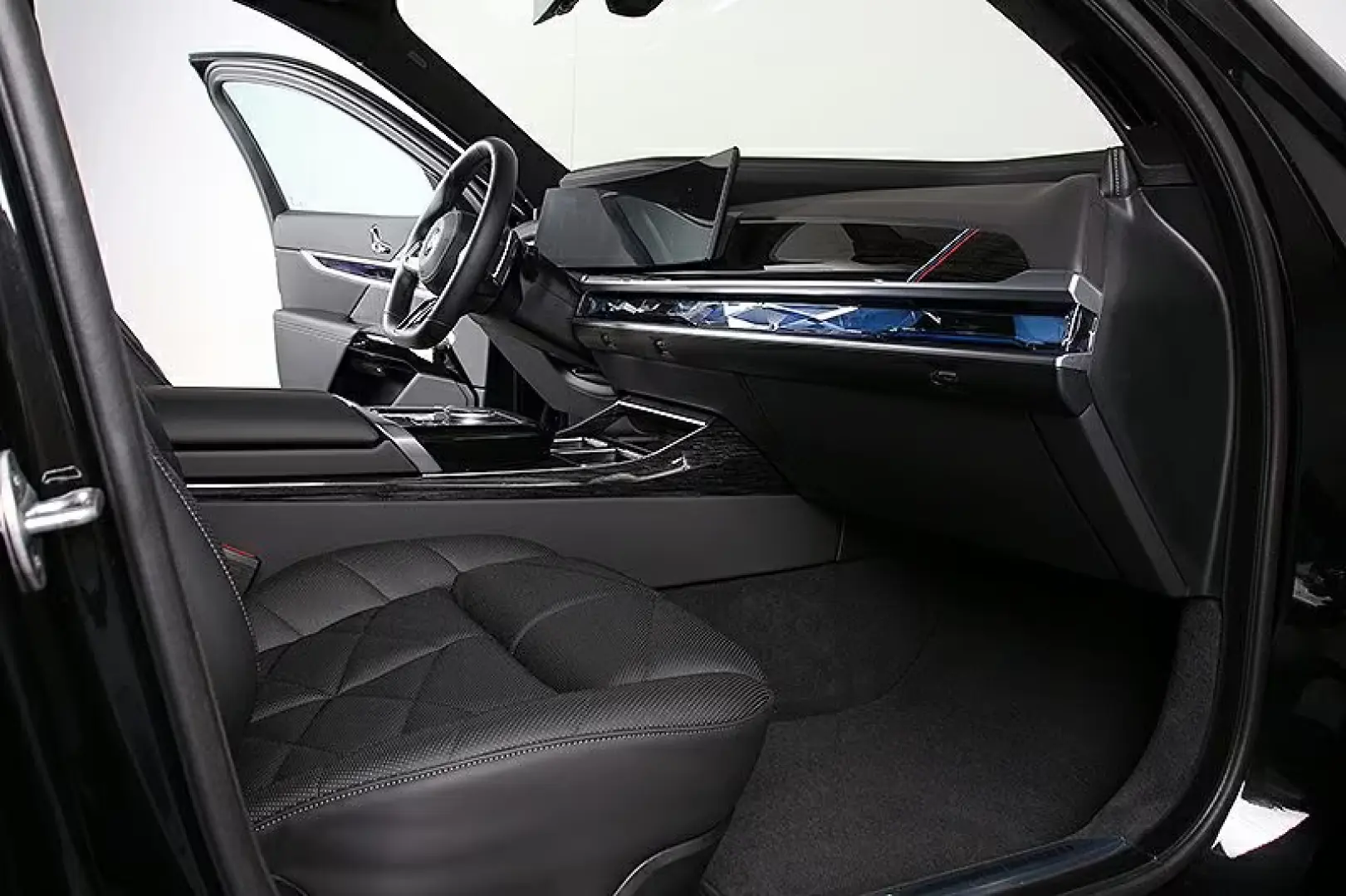BMW 740 d xDr. Pachet M Sport ACC Standh