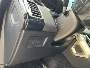 Range Rover P350 ACC SVO PANO
