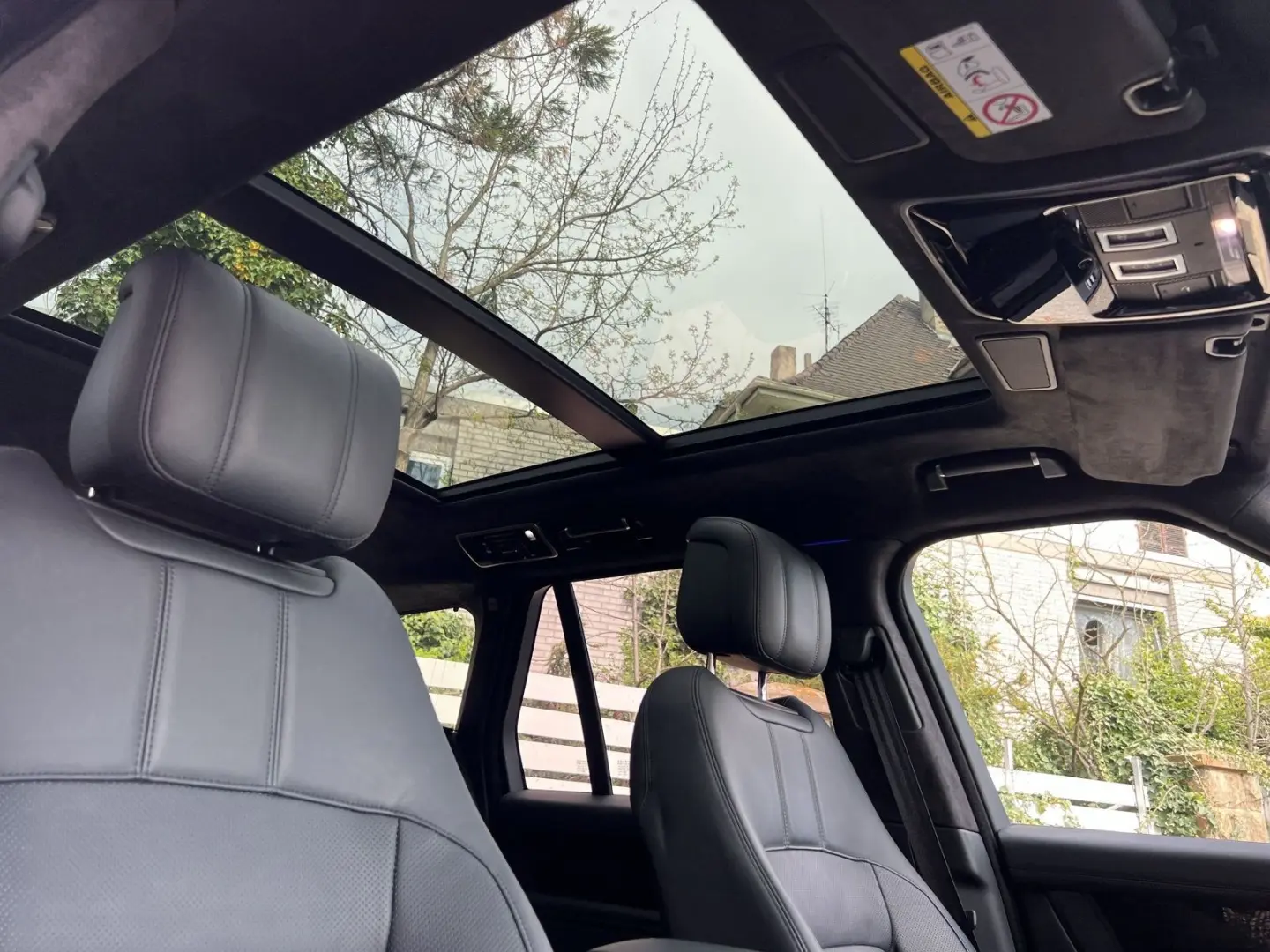Range Rover P350 ACC SVO PANO