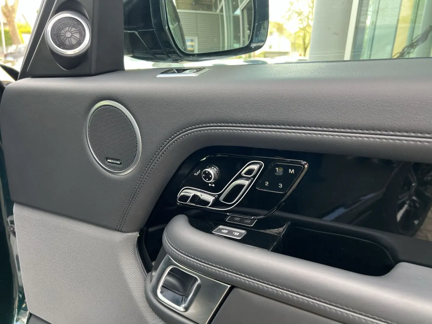 Range Rover P350 ACC SVO PANO
