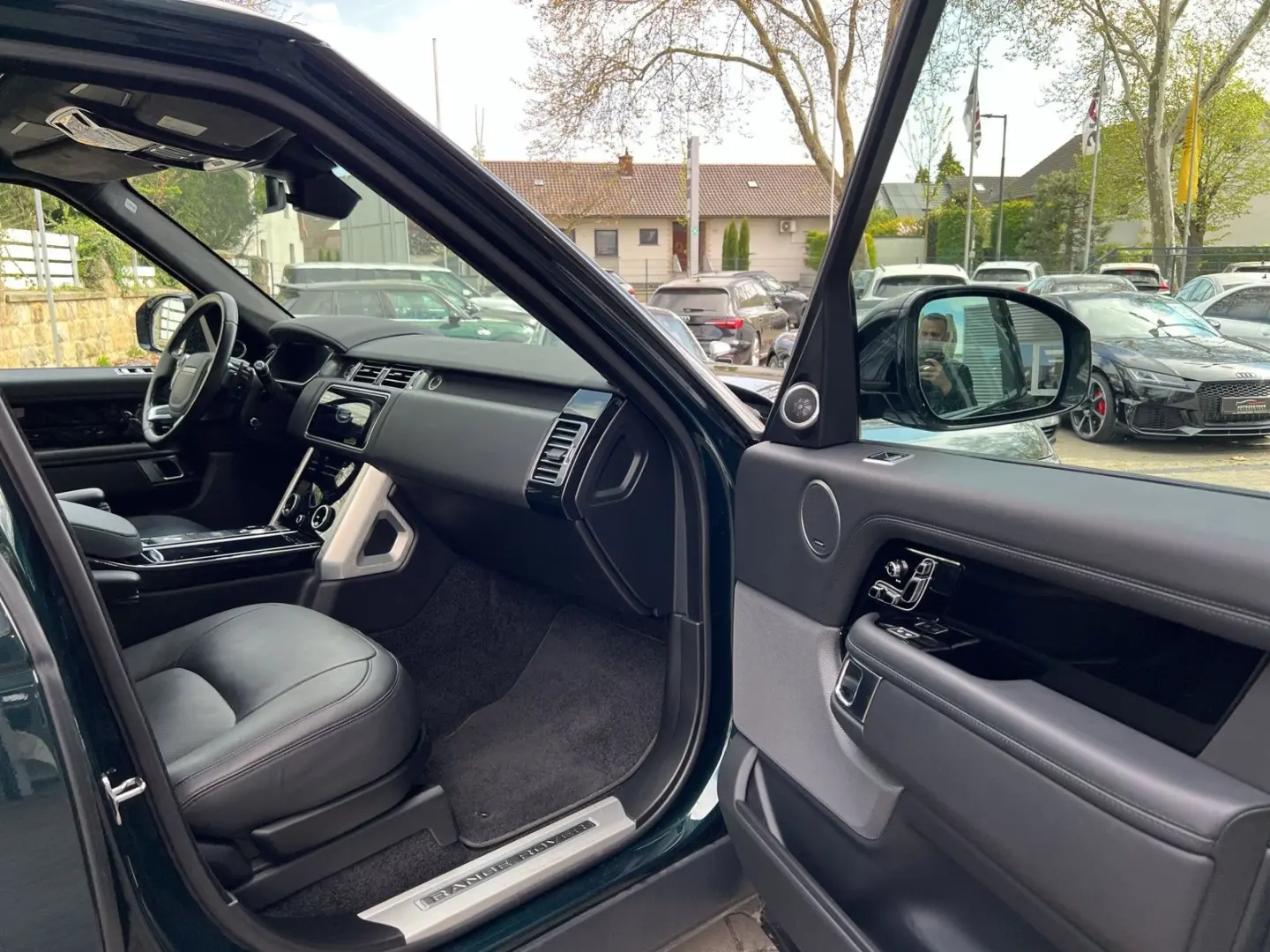 Range Rover P350 ACC SVO PANO