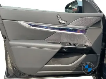 BMW 740 d xDrive M Sport 21
