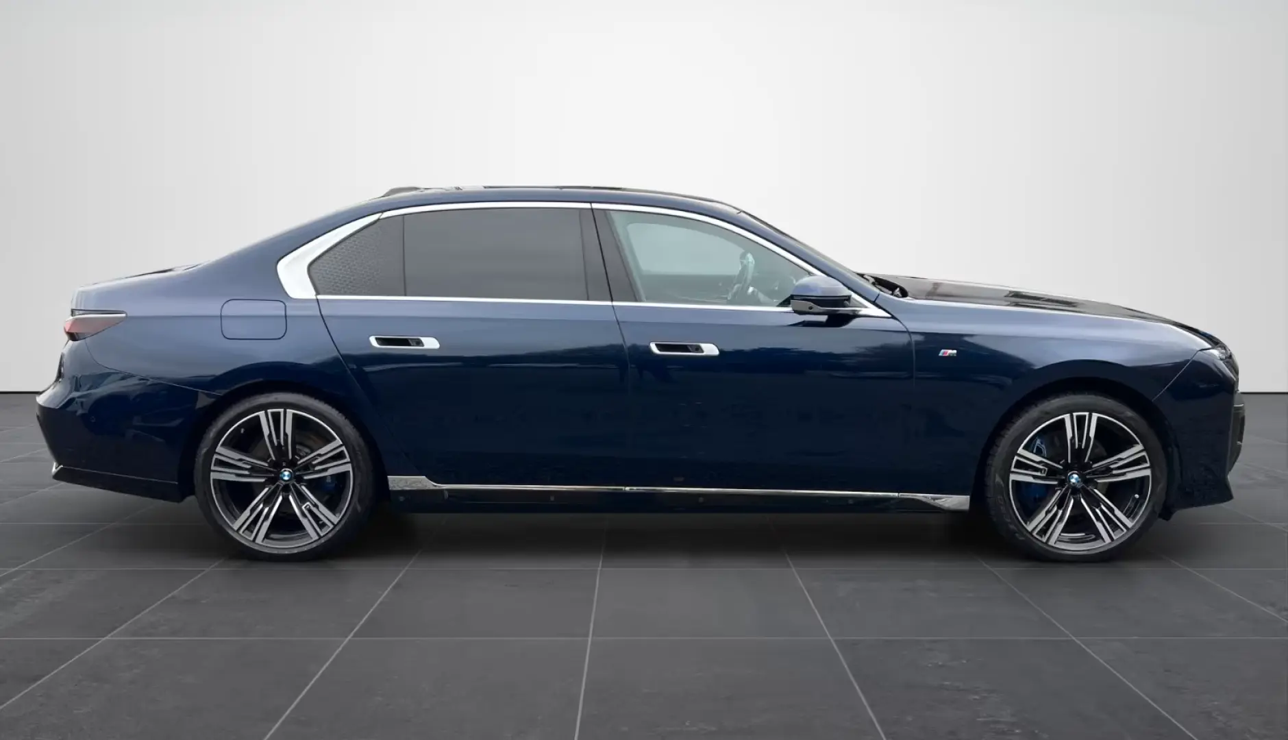 BMW 740 d xDrive M Sport/TELEVIZOR/HUD