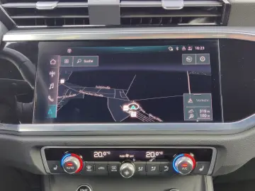 Q3 45 TFSIe S line S tro*Sonos*LED*Virtual*Navi+