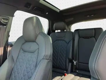 Q7 60 TFSI e quattro S line*Matrix*Alu*AHKB&O*HU