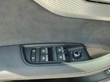 Q7 60 TFSI e quattro S line*Matrix*Alu*AHKB&O*HU