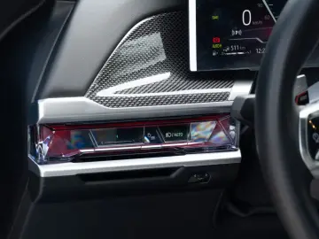BMW 750 e M SPORT. CER. SOFTC.