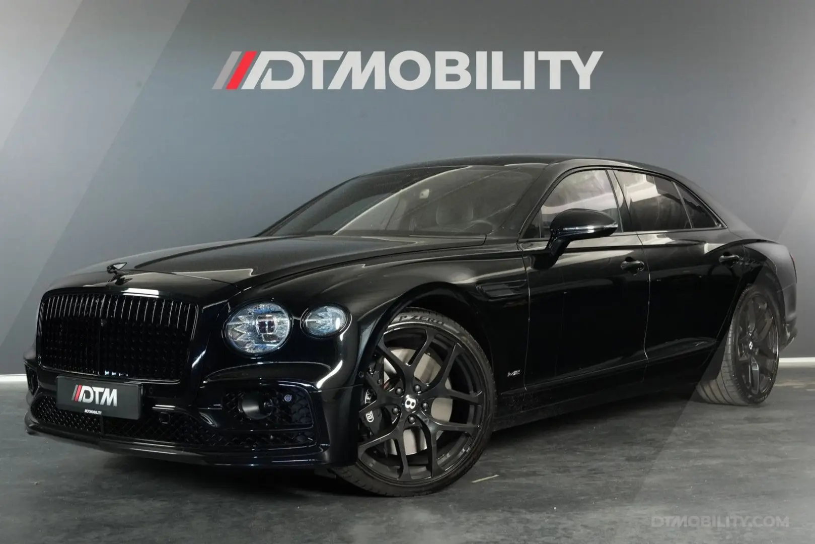 Flying Spur 6.0 W12 Mulliner | €392K NEW | BTW |