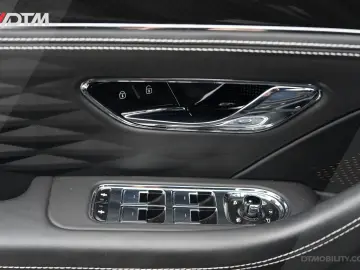 Flying Spur 6.0 W12 Mulliner | €392K NEW | BTW |