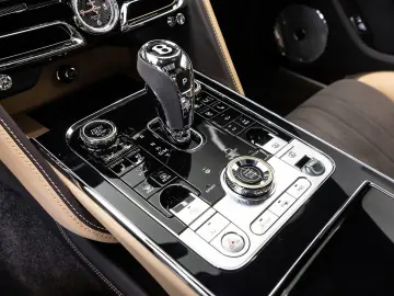 New Flying Spur S V8 von BENTLEY FRANKFURT
