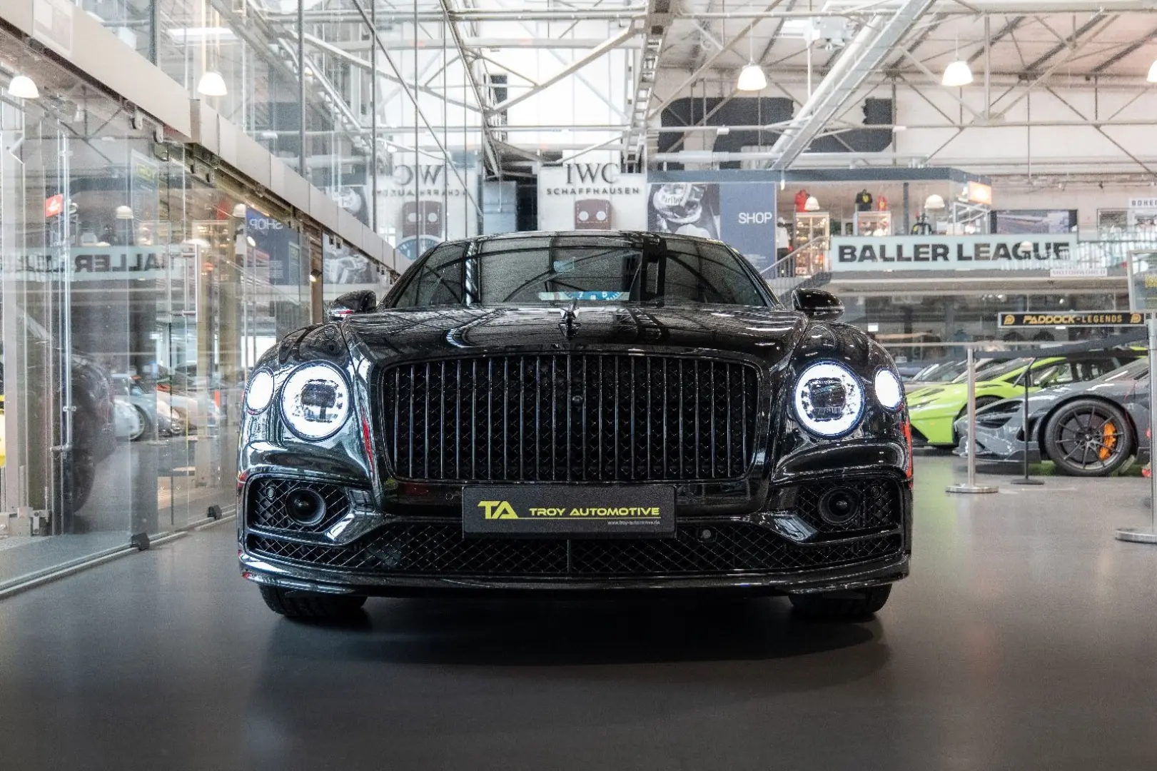 Flying Spur S V8