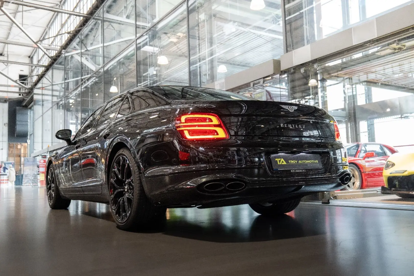 Flying Spur S V8