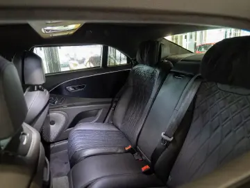 Flying Spur S V8