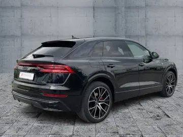 Q8 60 TFSI e S-Line QU HD-Matrix+ACC+NAV+SHZ+RFK