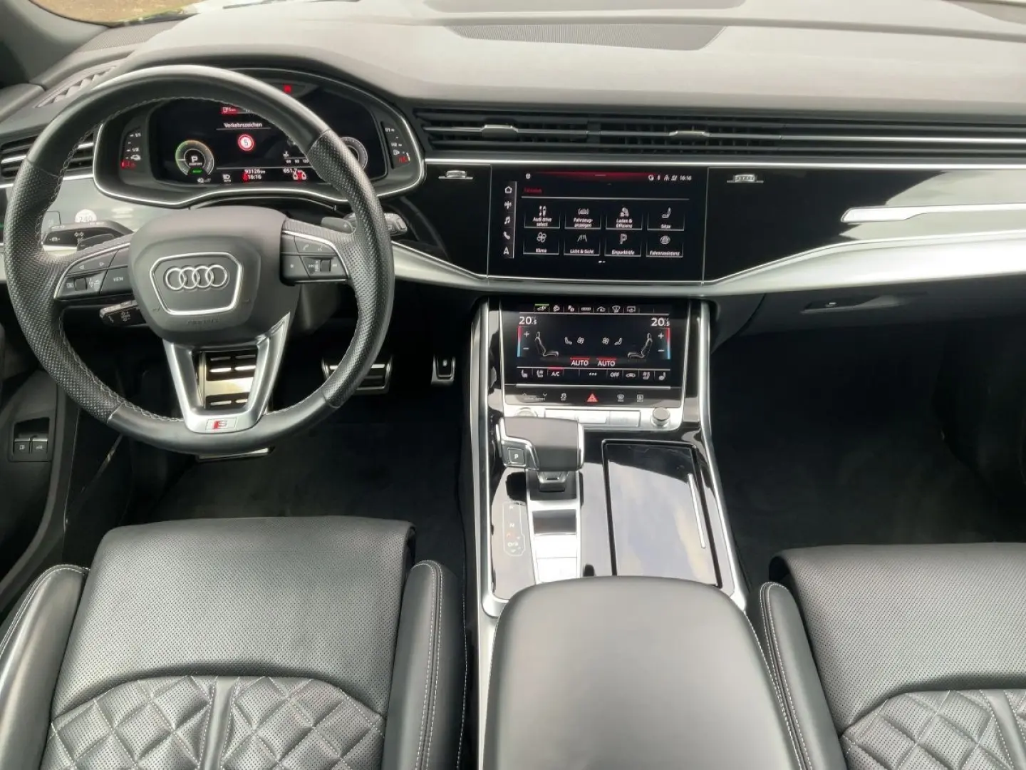 Q8 60 TFSI e S-Line QU HD-Matrix+ACC+NAV+SHZ+RFK