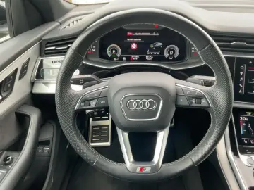 Q8 60 TFSI e S-Line QU HD-Matrix+ACC+NAV+SHZ+RFK