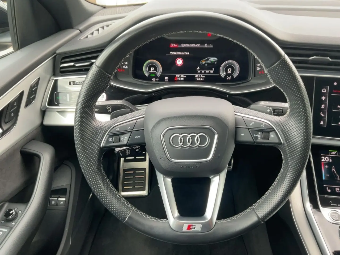 Q8 60 TFSI e S-Line QU HD-Matrix+ACC+NAV+SHZ+RFK