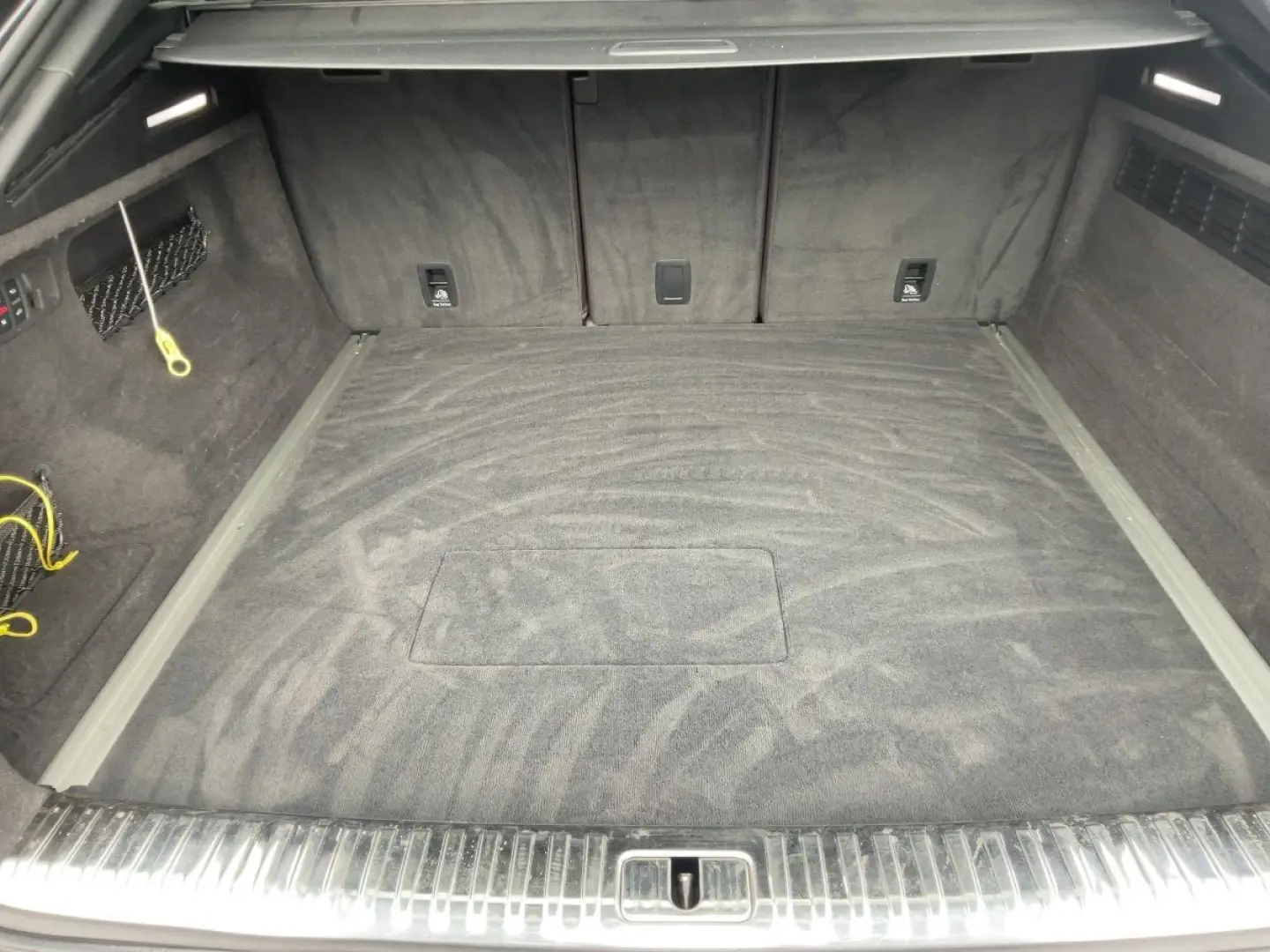 Q8 60 TFSI e S-Line QU HD-Matrix+ACC+NAV+SHZ+RFK