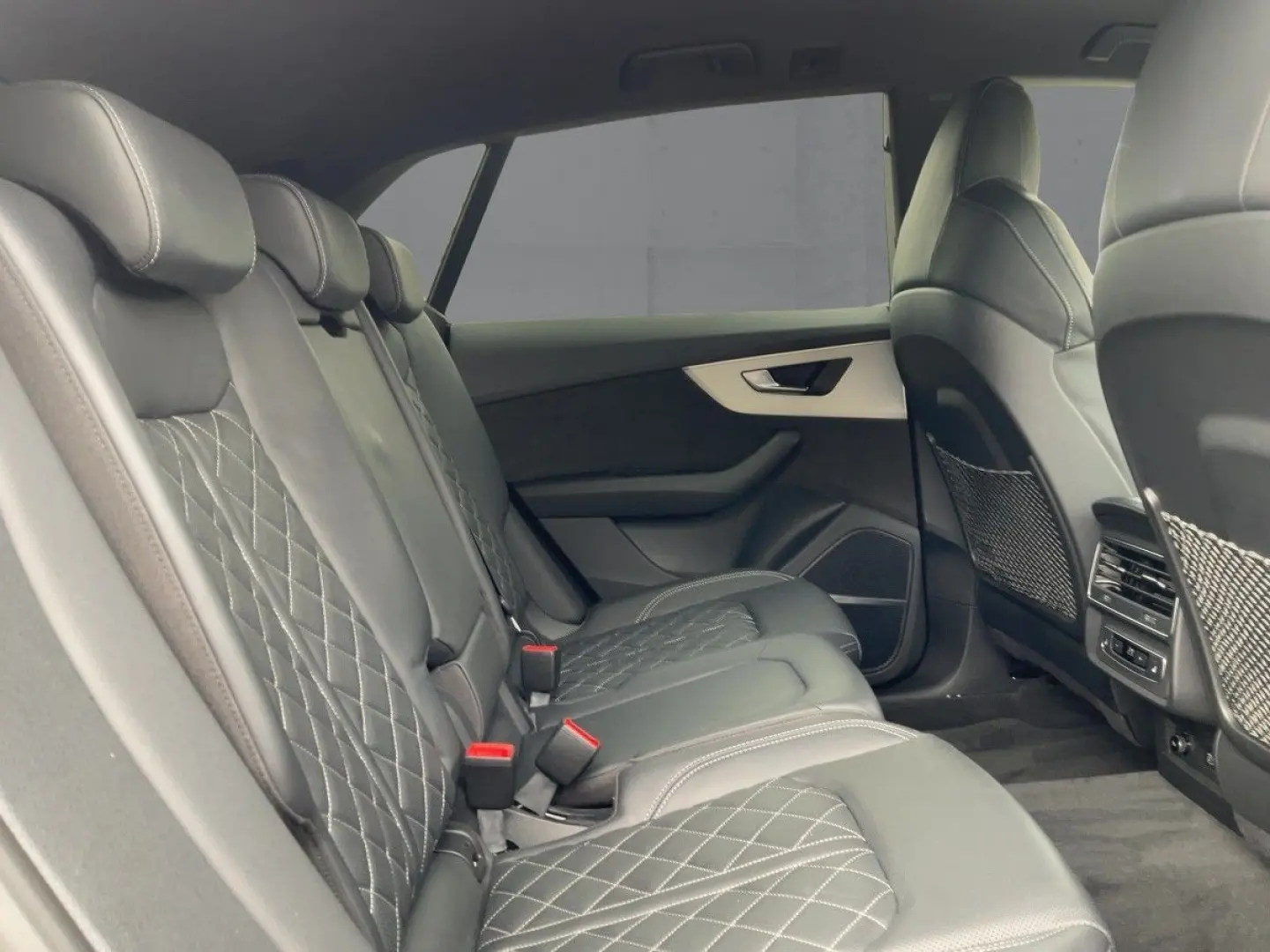 Q8 60 TFSI e S-Line QU HD-Matrix+ACC+NAV+SHZ+RFK