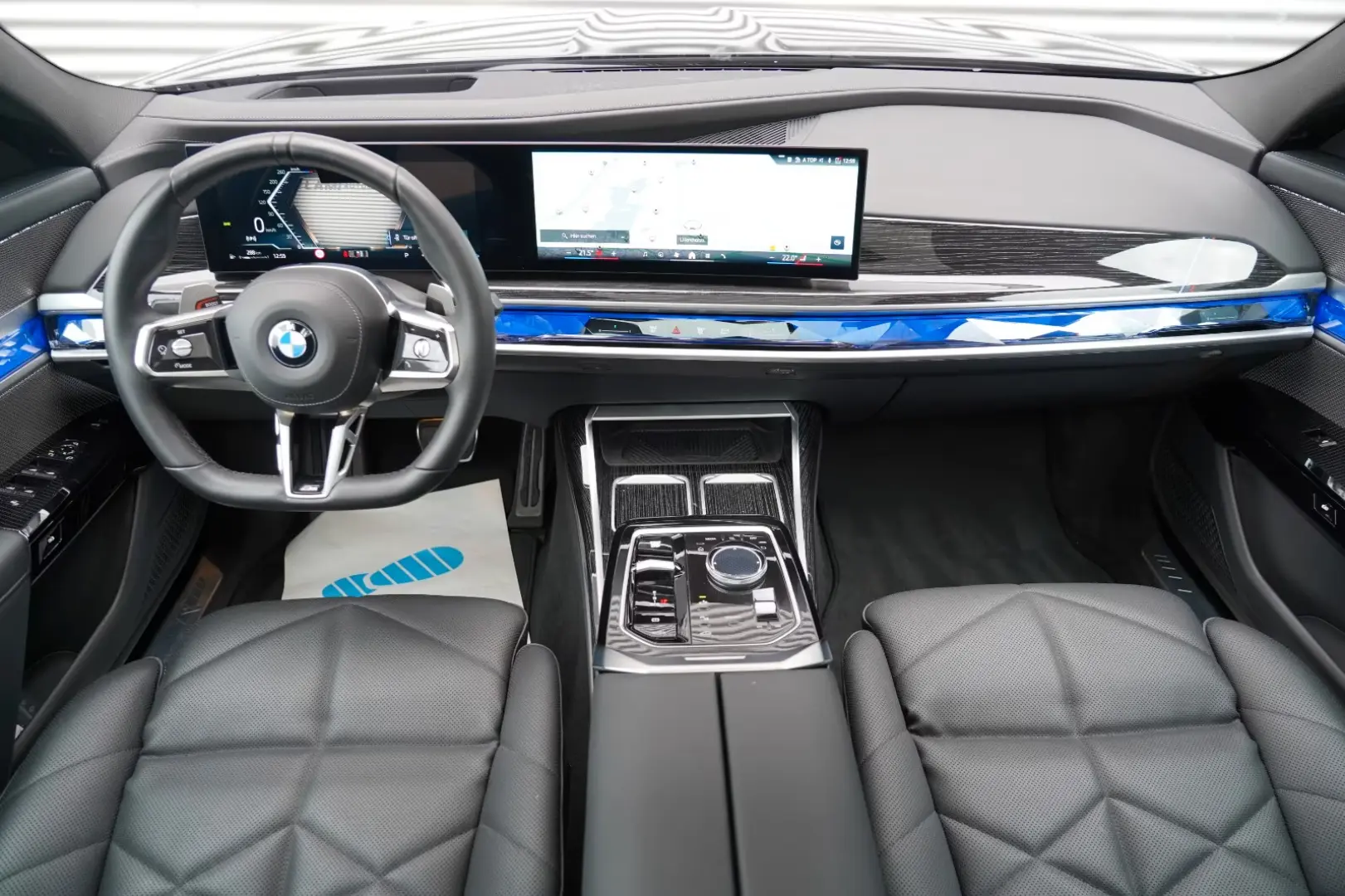 BMW 740 d xDrive M Sport SKYLOUNGE ICONI
