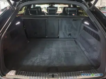 SQ8 TFSI competition plus AHK Matrix Pano Standh