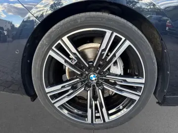 BMW 740 d M-Sport SkyLounge Fond-Entert.