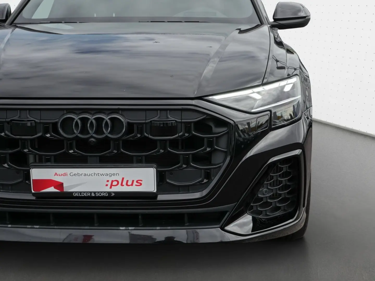 Q8 55 TFSI qu. S line (Ext) AHK*Matrix*HuD*Air